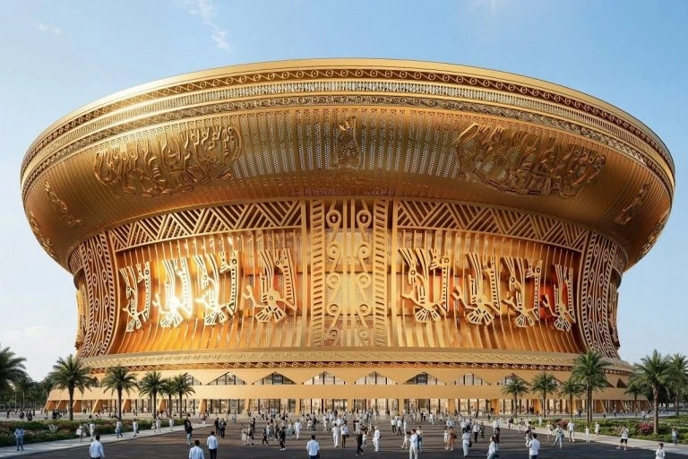 Phối cảnh cận cảnh sân vận động Olympic với kiến trúc độc đáo, màu vàng đồng sang trọng và hoa văn tinh xảo.